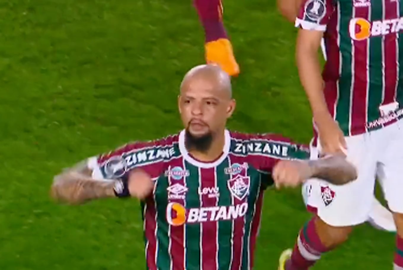 Con otro guiño a Boca, Felipe Melo provocó a River por su ausencia en la próxima Copa Libertadores