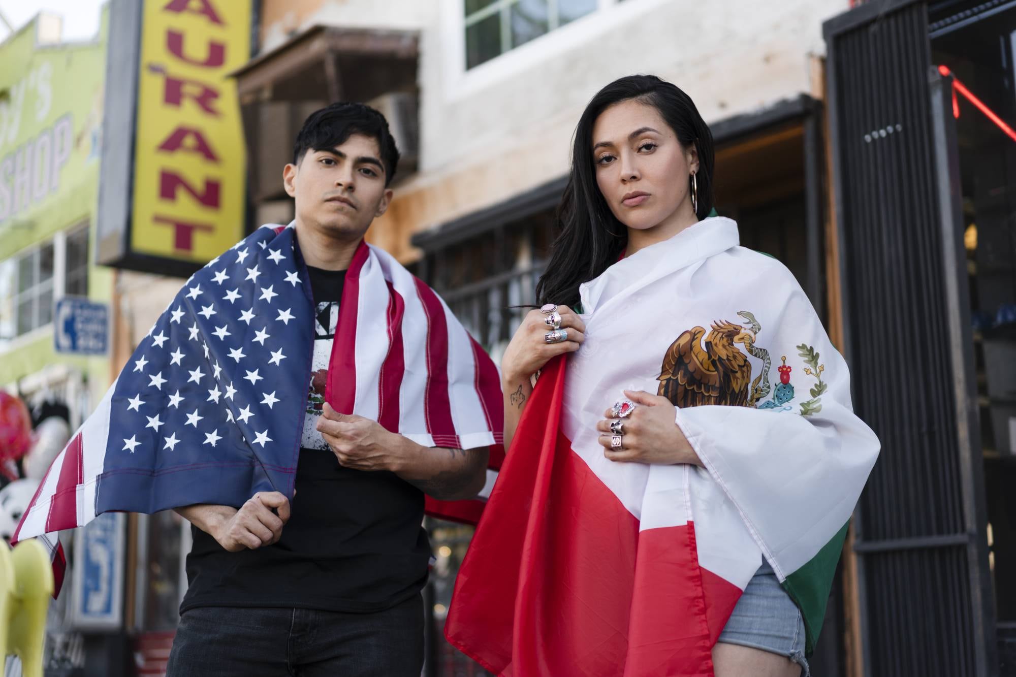 Taxes vs. beneficios para los migrantes: el estudio que revela la realidad de cuánto aportan los extranjeros en EE.UU.