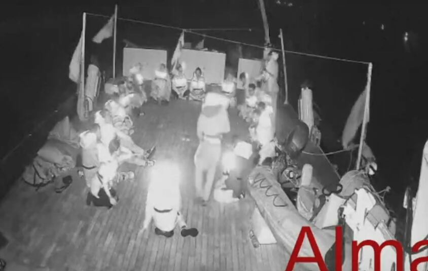 Captura de la transmisión en vivo desde el Alma, el barco principal de la flotilla