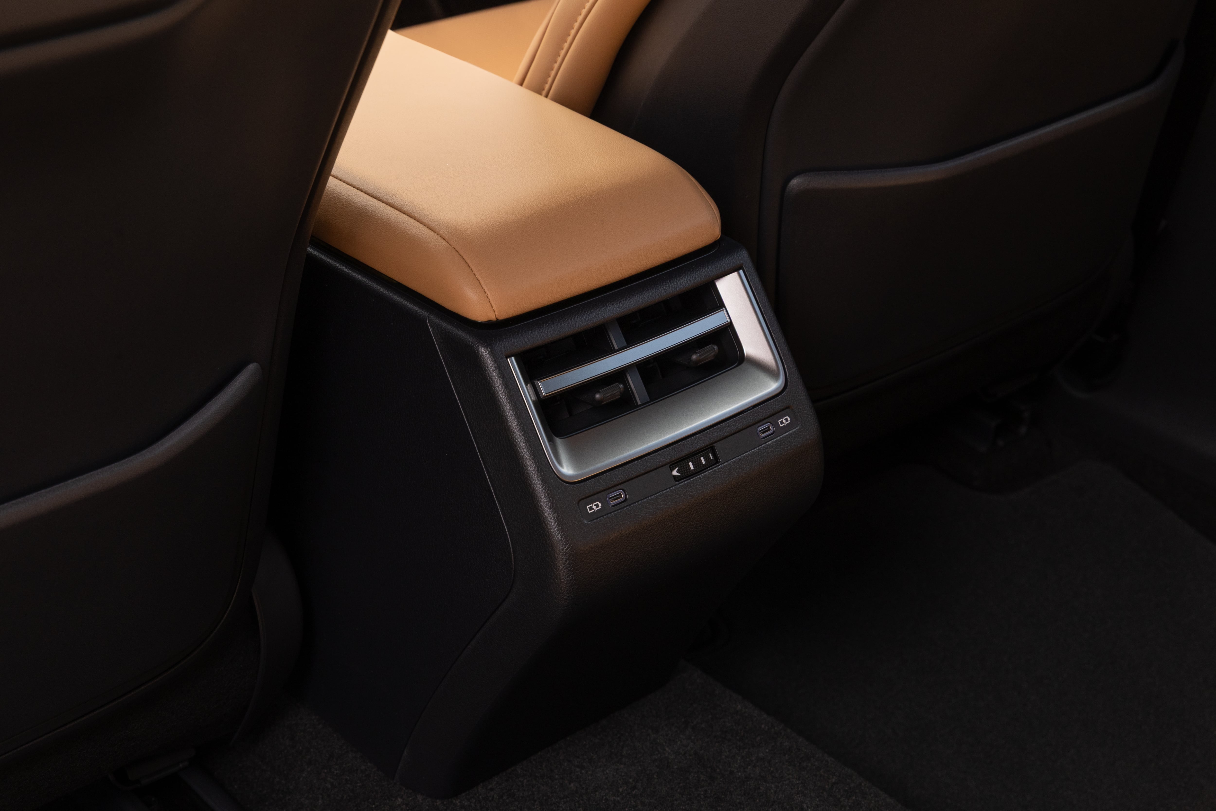 Lexus ES 350h Luxury (HEV)