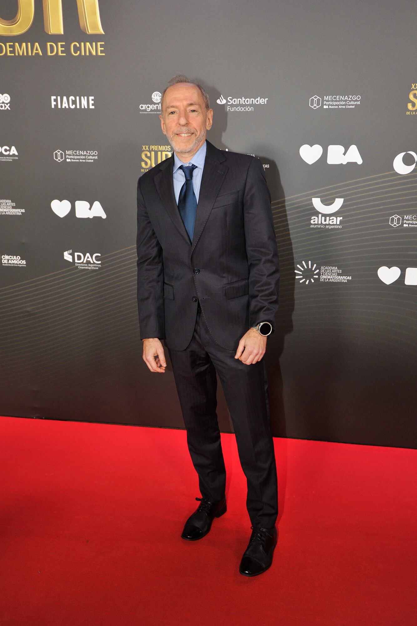 El presidente de la Academia del cine local en la alfombra roja de los Premios Sur 2026