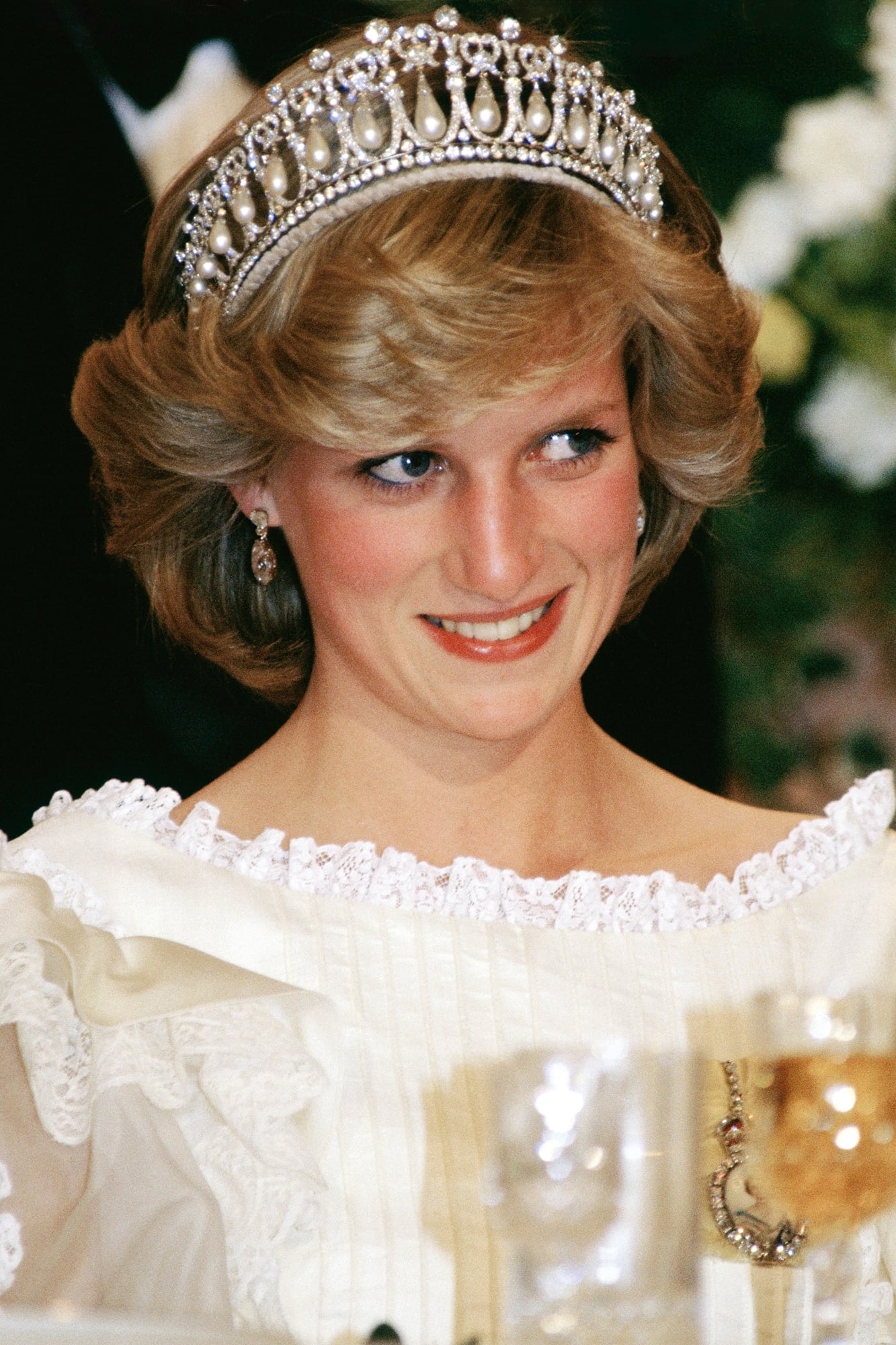 Diana de Gales llevó la tiara Cambridge Lover’s Knot en su boda con el entonces príncipe Carlos