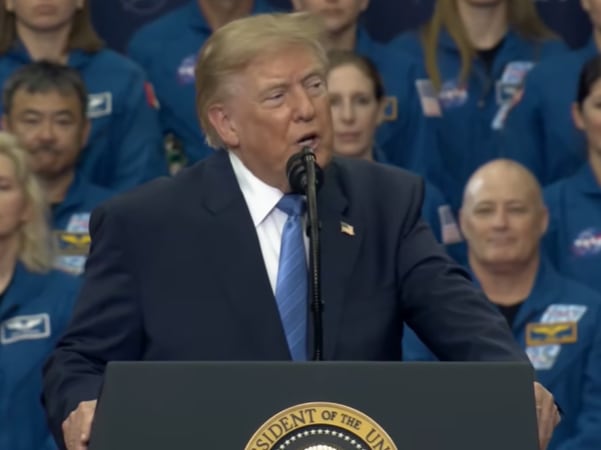 Donald Trump reconoció a los astronautas de Artemis III (Captura: NASA)
