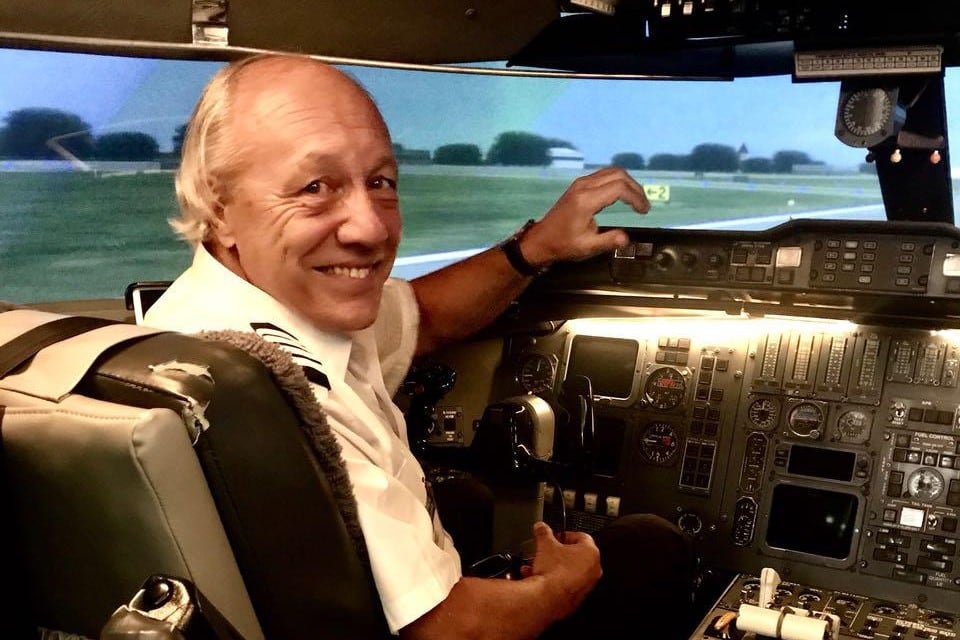El piloto Jorge Polanco continuó volando en Aerolíneas Argentinas después del