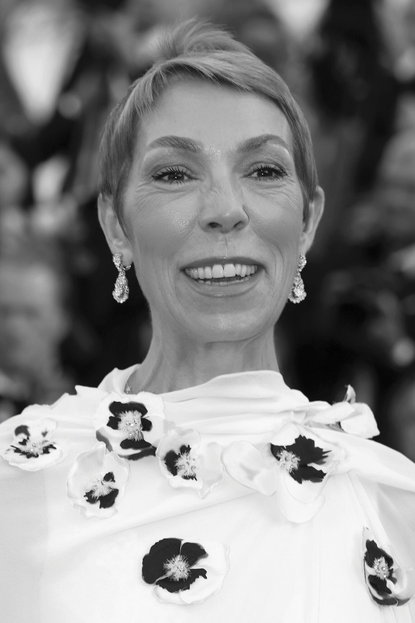 Luego de trabajar para Versace y Prada,
Mathilde Favier se sumó al equipo de Dior y
allí brilló como directora de relaciones públicas durante
catorce años
