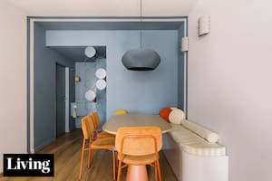 La arquitecta Camila Monge desafió los límites del color y las texturas en este tres ambientes de Belgrano