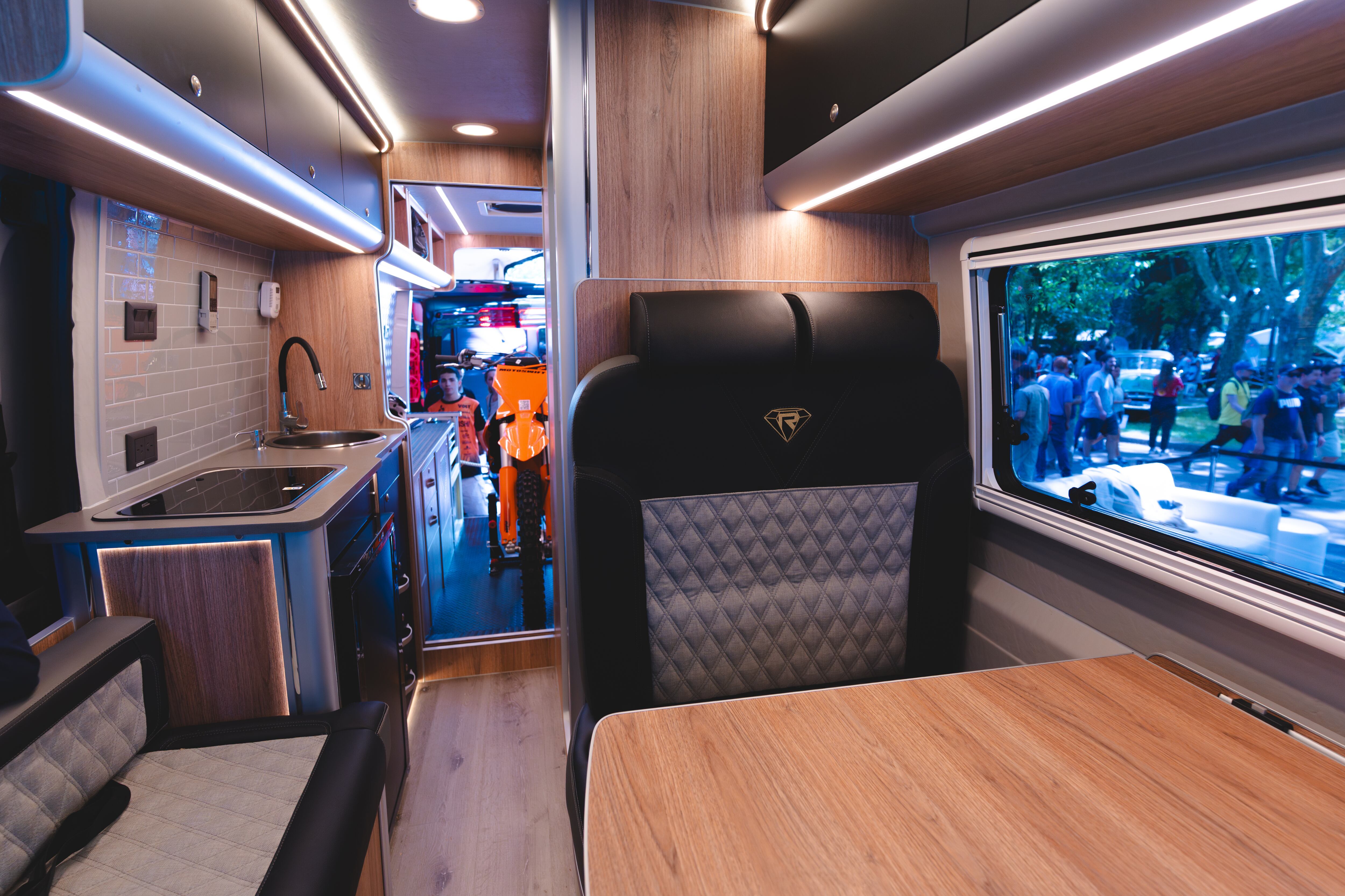 Interior proyecto Optimus 4x4