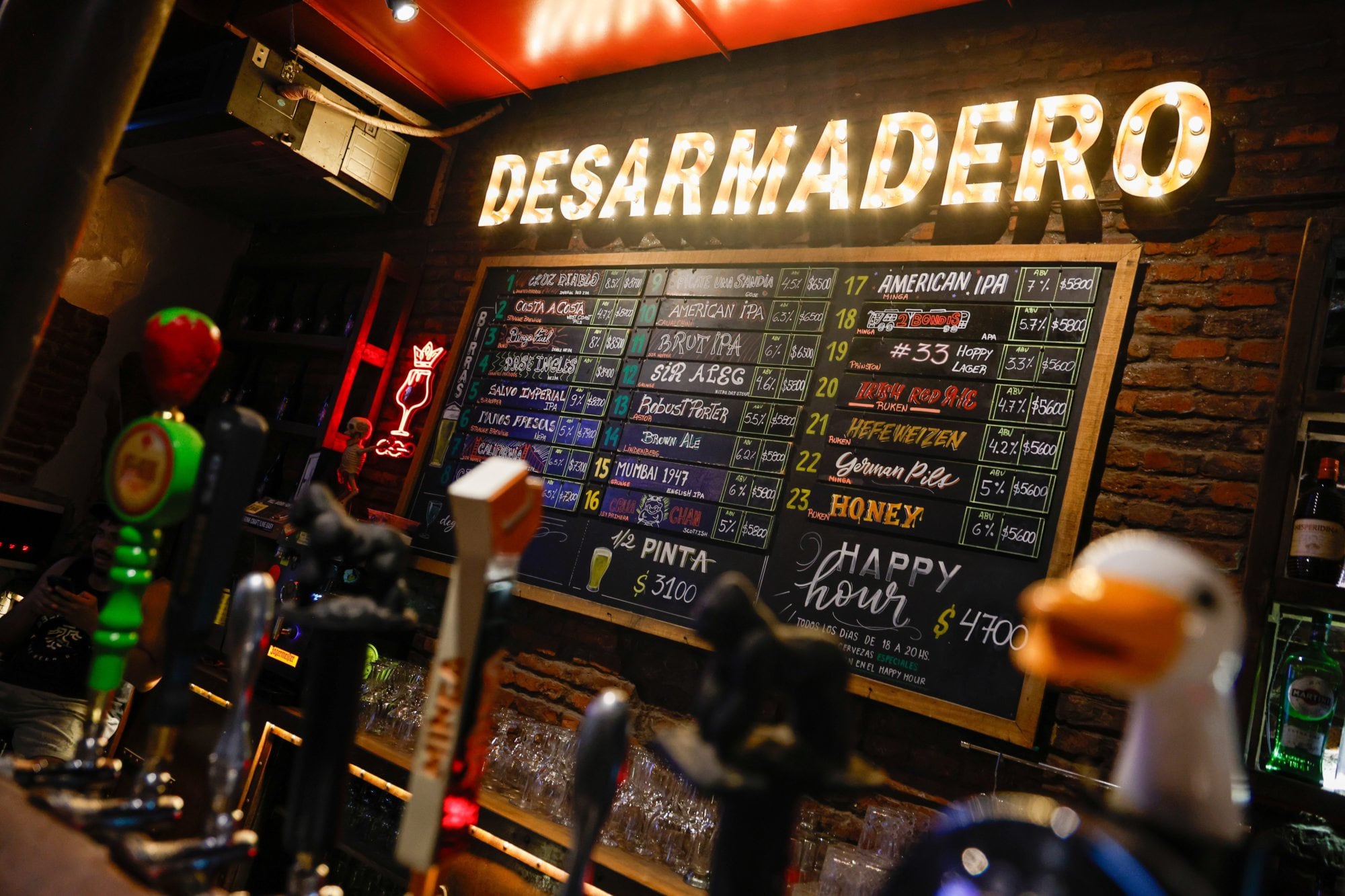 Pizza con cerveza libre, locro con vino y un pop-up de omakase: la agenda gastro de la semana 15 Buenos Aires 9ene2025. Nota de Bares y Terrazas en la ciudad de buenos Aires. Desarmadero Street Bar,
en Gorriti 4295