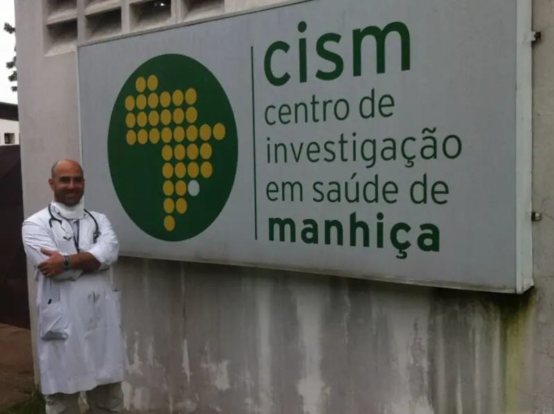 Carlos Chaccour implementó un programa de control de vectores en Manhiça