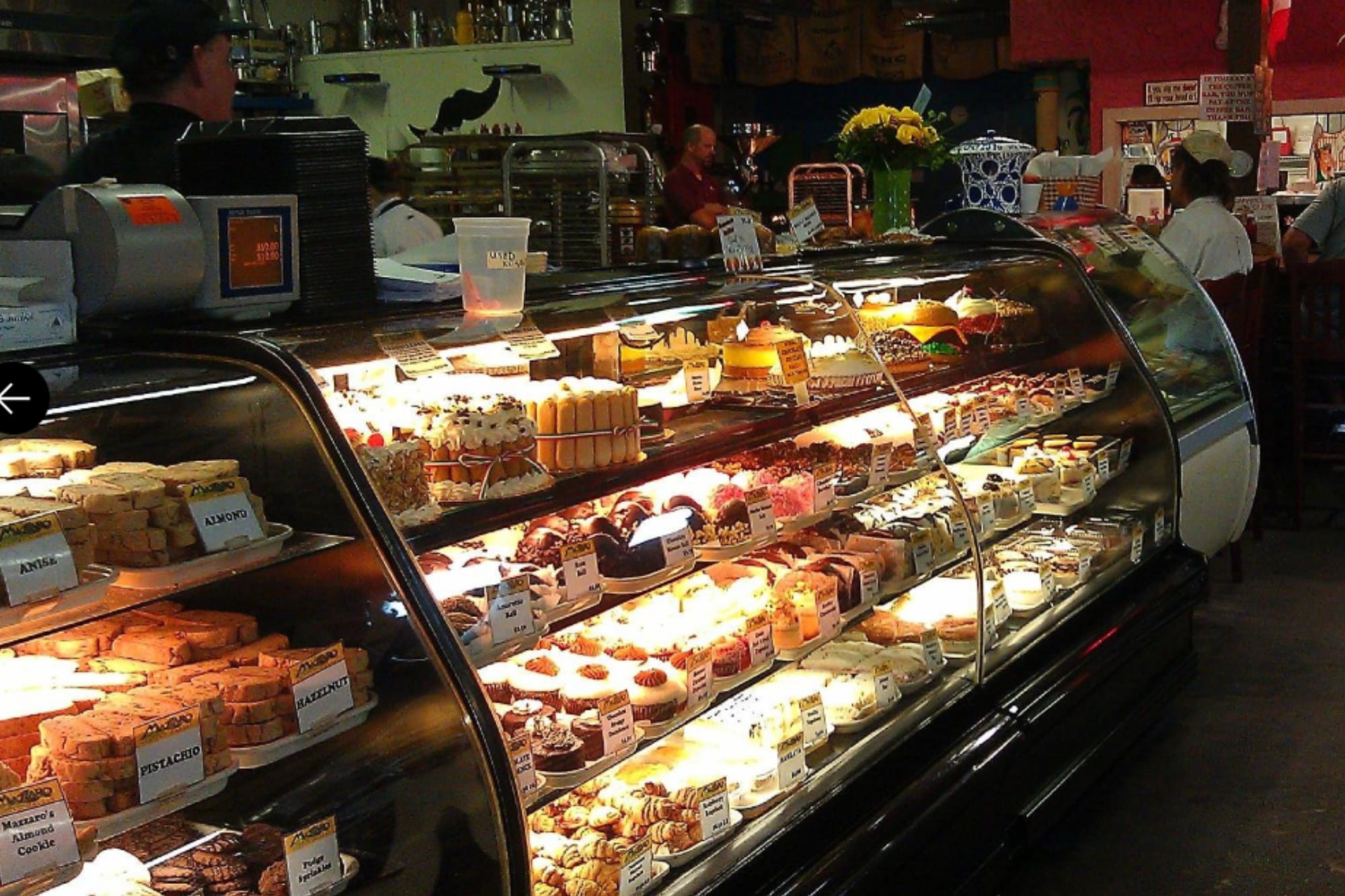 El informe subrayó que la falta de personal y la mala gestión son factores clave en la experiencia negativa del cliente