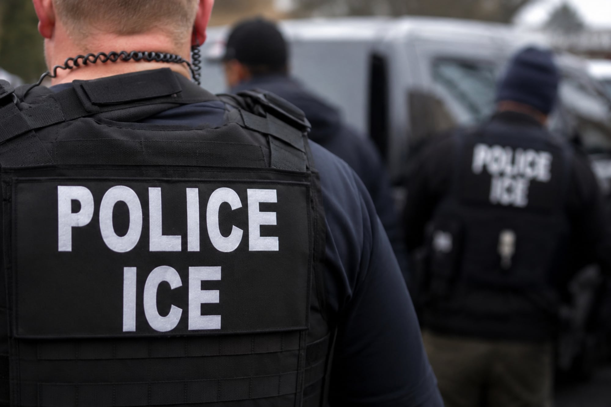 Una de las detenciones recientes comunicadas por ICE ocurrió en Palm Beach y tuvo apoyo de autoridades federales, estatales y locales
