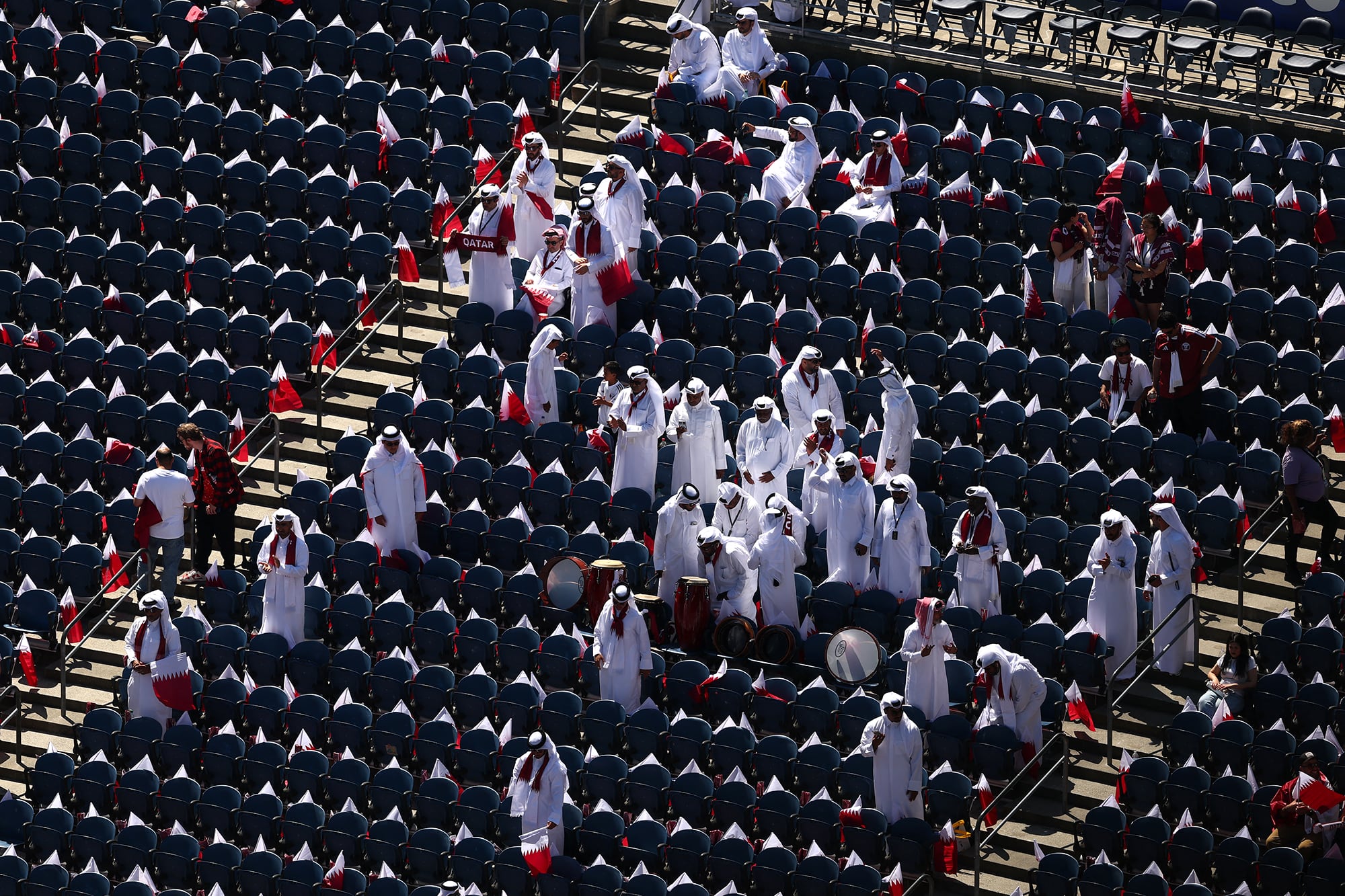 Los hinchas qataríes en el estadio de Seattle