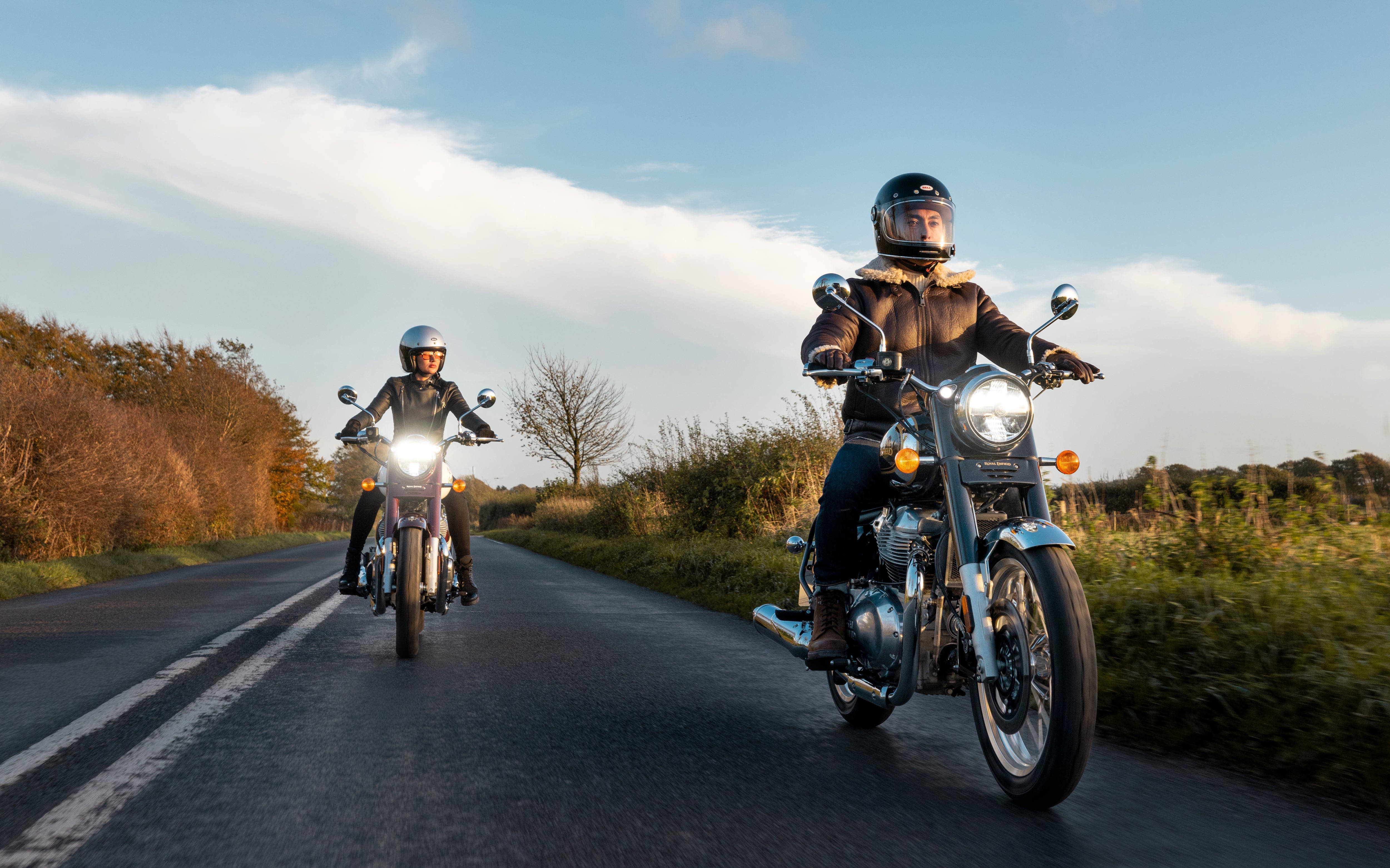 Llega a la Argentina una nueva y potente moto con estética retro y pensada para viajes largos