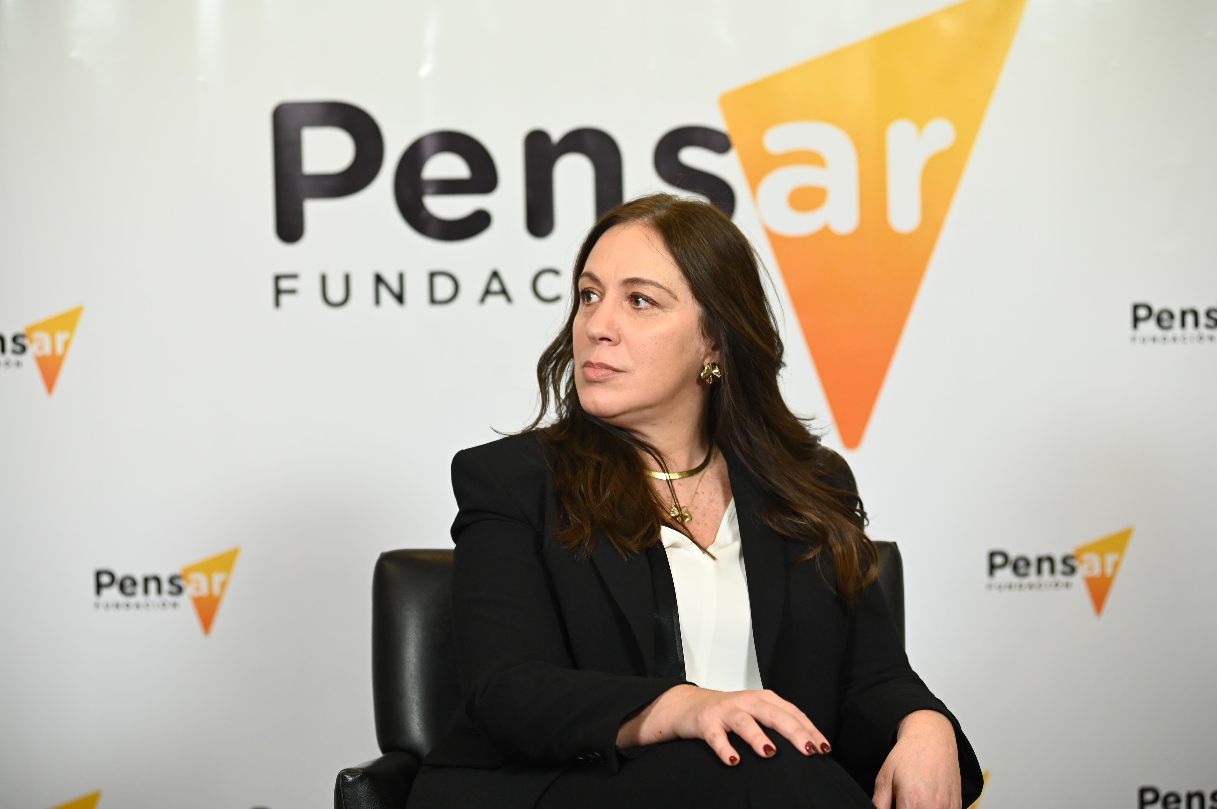 María Eugenia Vidal en un encuentro de la Fundación Pensar, en Paraná