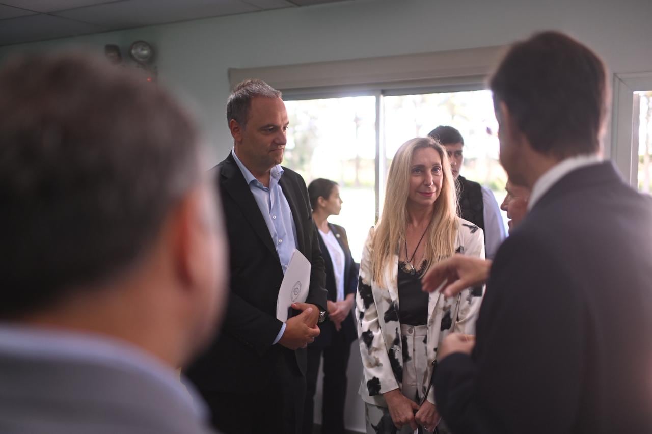 Adorni fue respaldado por la hermana del Presidente