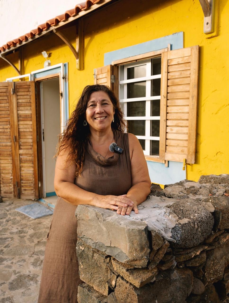 Es argentina, vive en Cabo Verde y está pendiente de los Tiburones Azules, hasta este viernes: “Se me va a romper el corazón”
