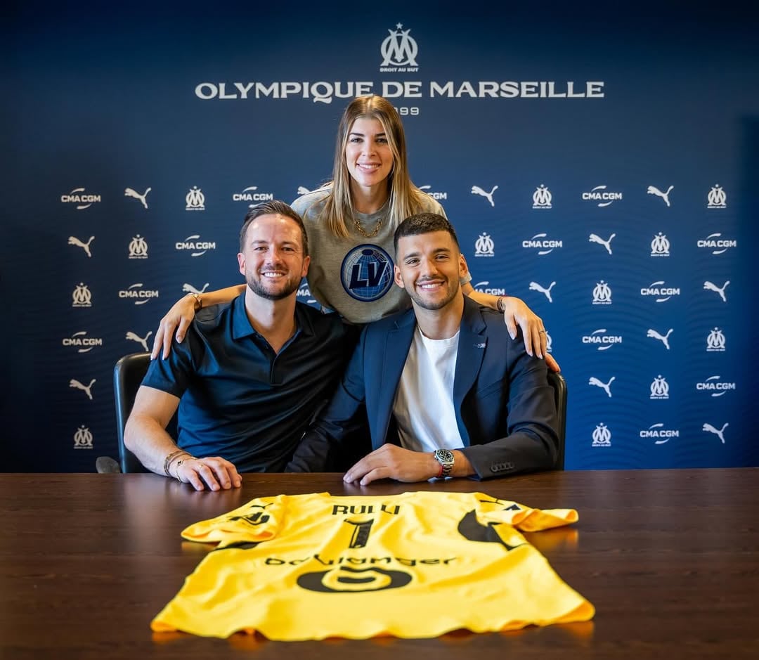 En 2024, el arquero firmó contrato con Olympique de Marsella y la familia se mudó a Francia (Foto: Instagram @rocioesposito)