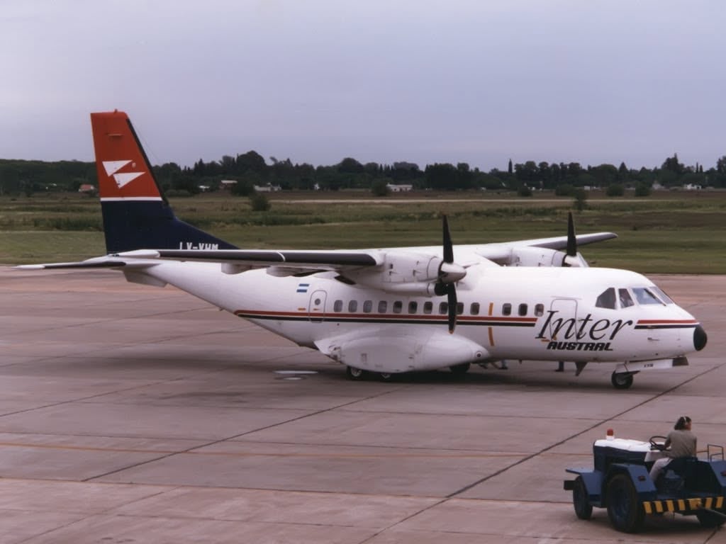 Uno de los aviones de Inter Austral como en el que trabajaba Lilian (Foto: Asociación Víctimas de Accidentes Aéreos Argentina)