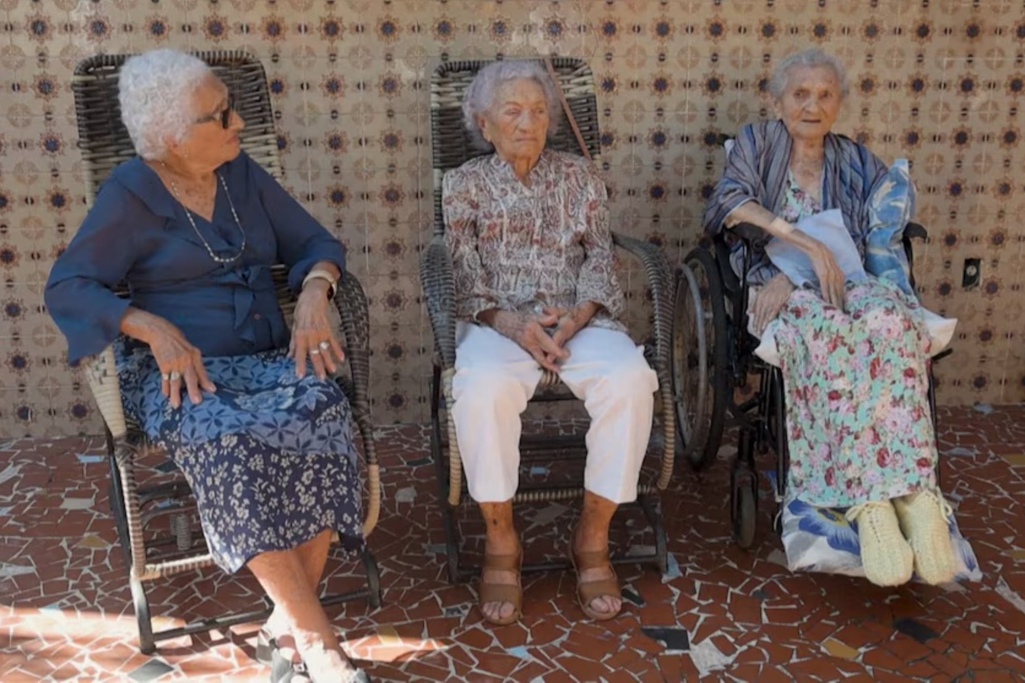 Tienen 109, 104 y 103 años: las tres hermanas que tienen el secreto de la longevidad y que la ciencia quiere saber qué esconden