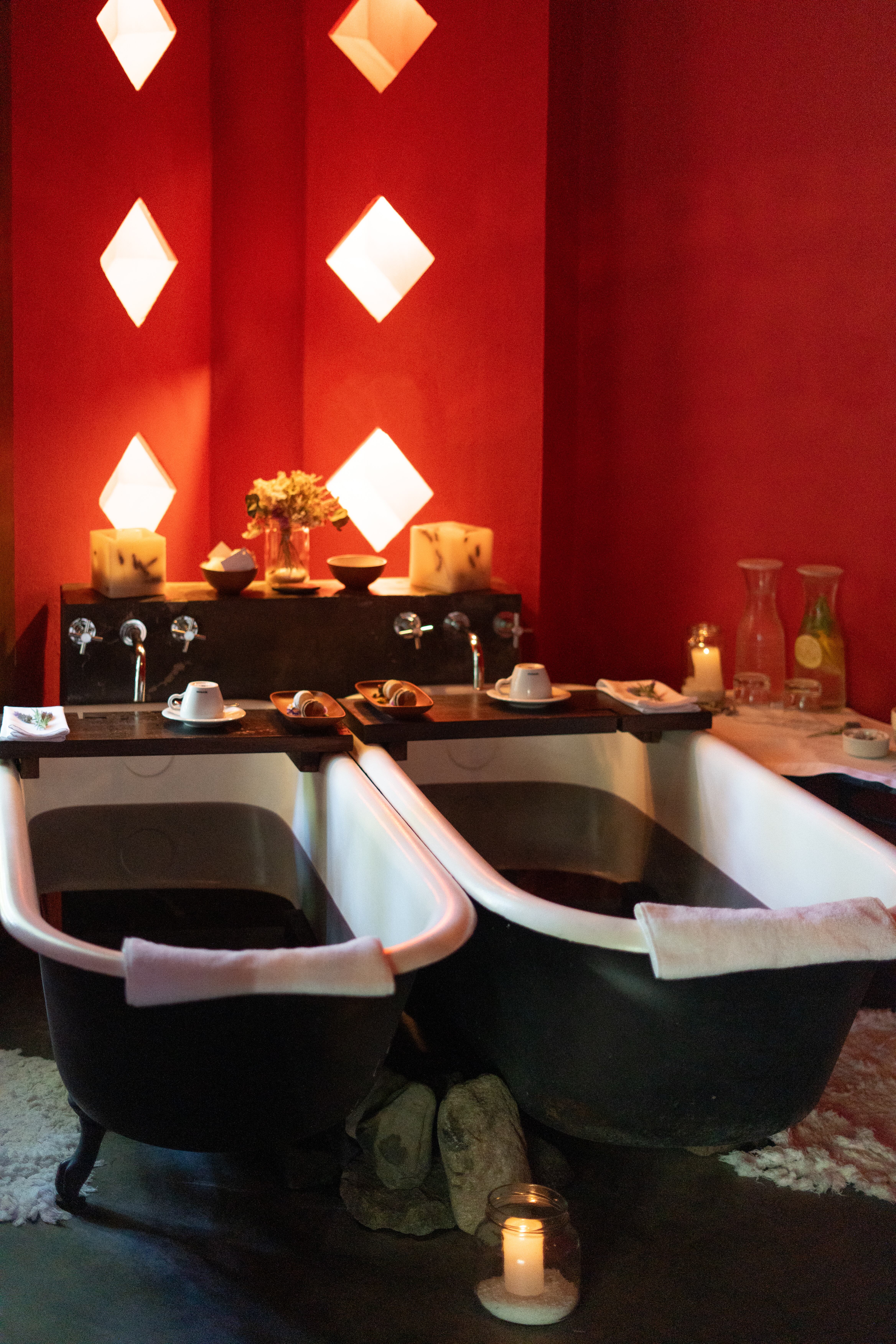 Los tratamientos de vinoterapia figuran entre los destacados del spa