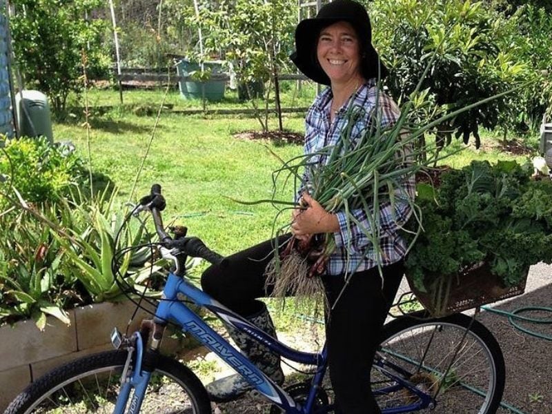 Mujer australiana elige vida nómade sin dinero