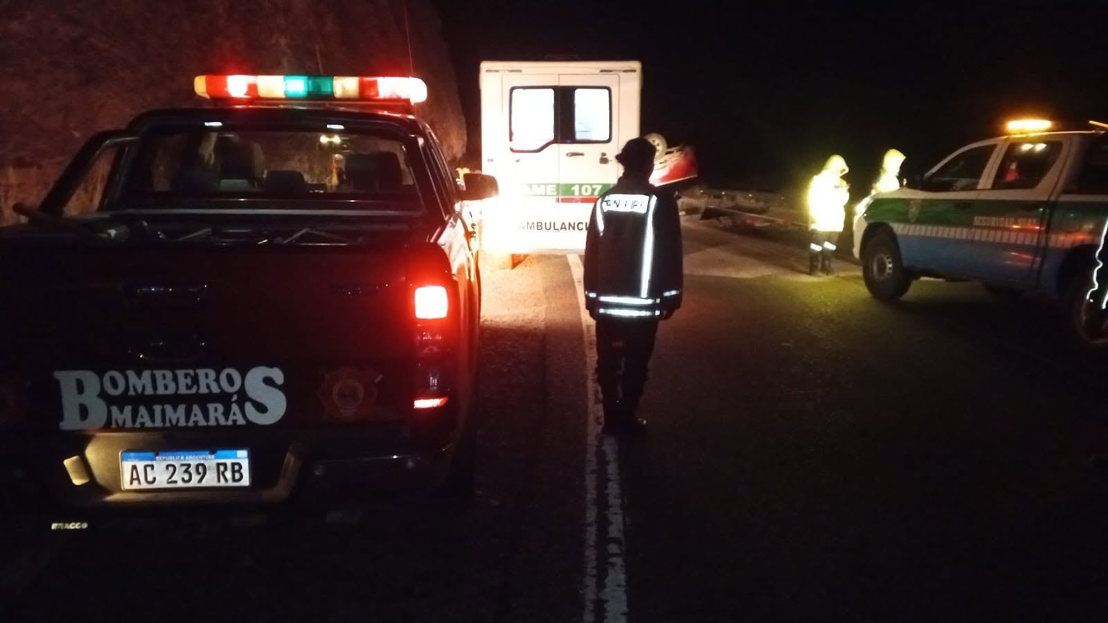 Desbarrancó un auto en que viajaba una familia en Jujuy y murió un niño de 11 años