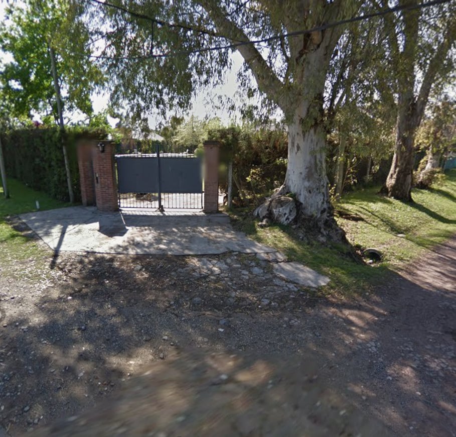 Descubren cuerpo de mujer asesinada en patio de su casa en La Plata