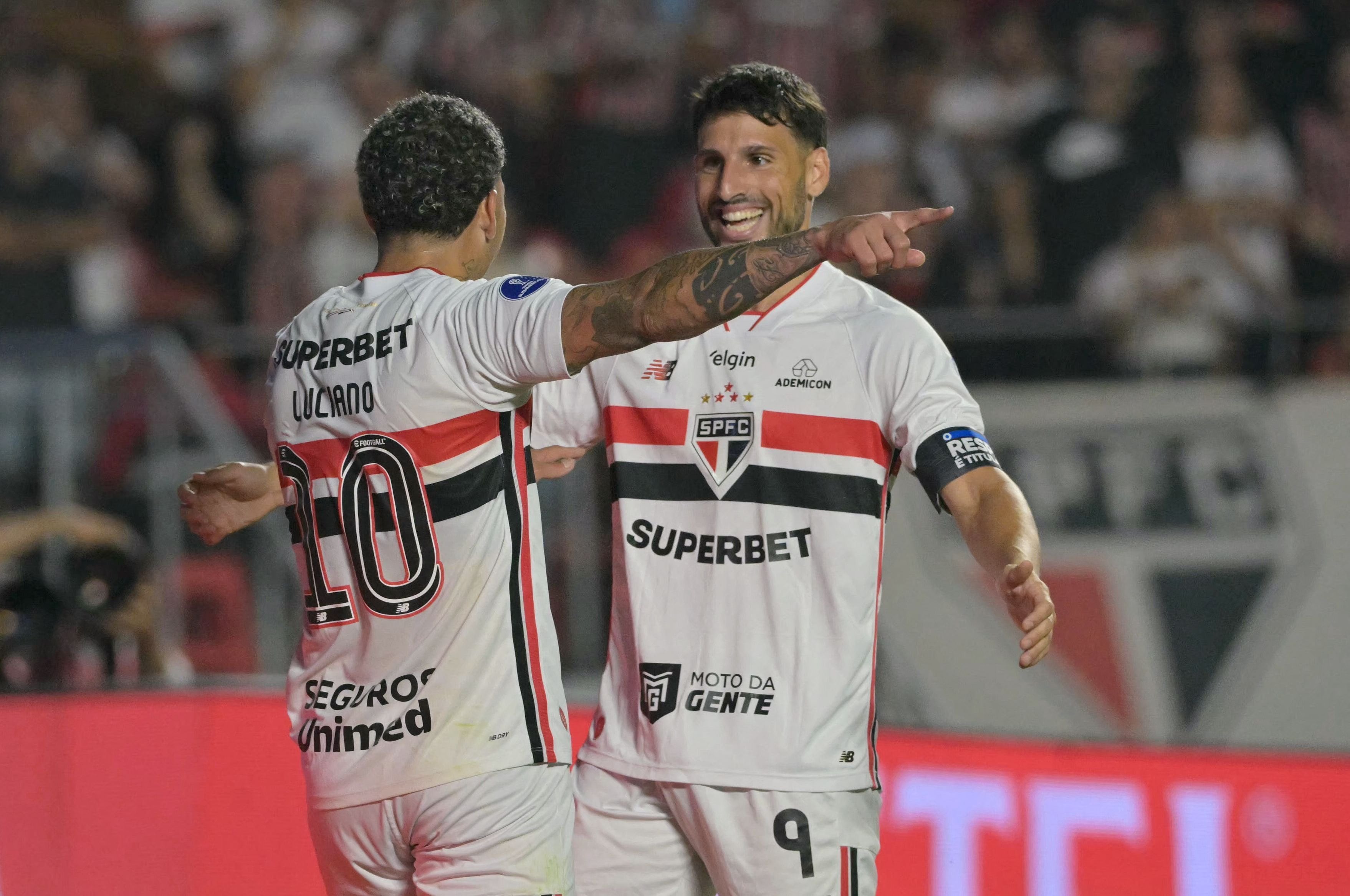 Jonathan Calleri, ex-Boca, es el capitán y figura de San Pablo