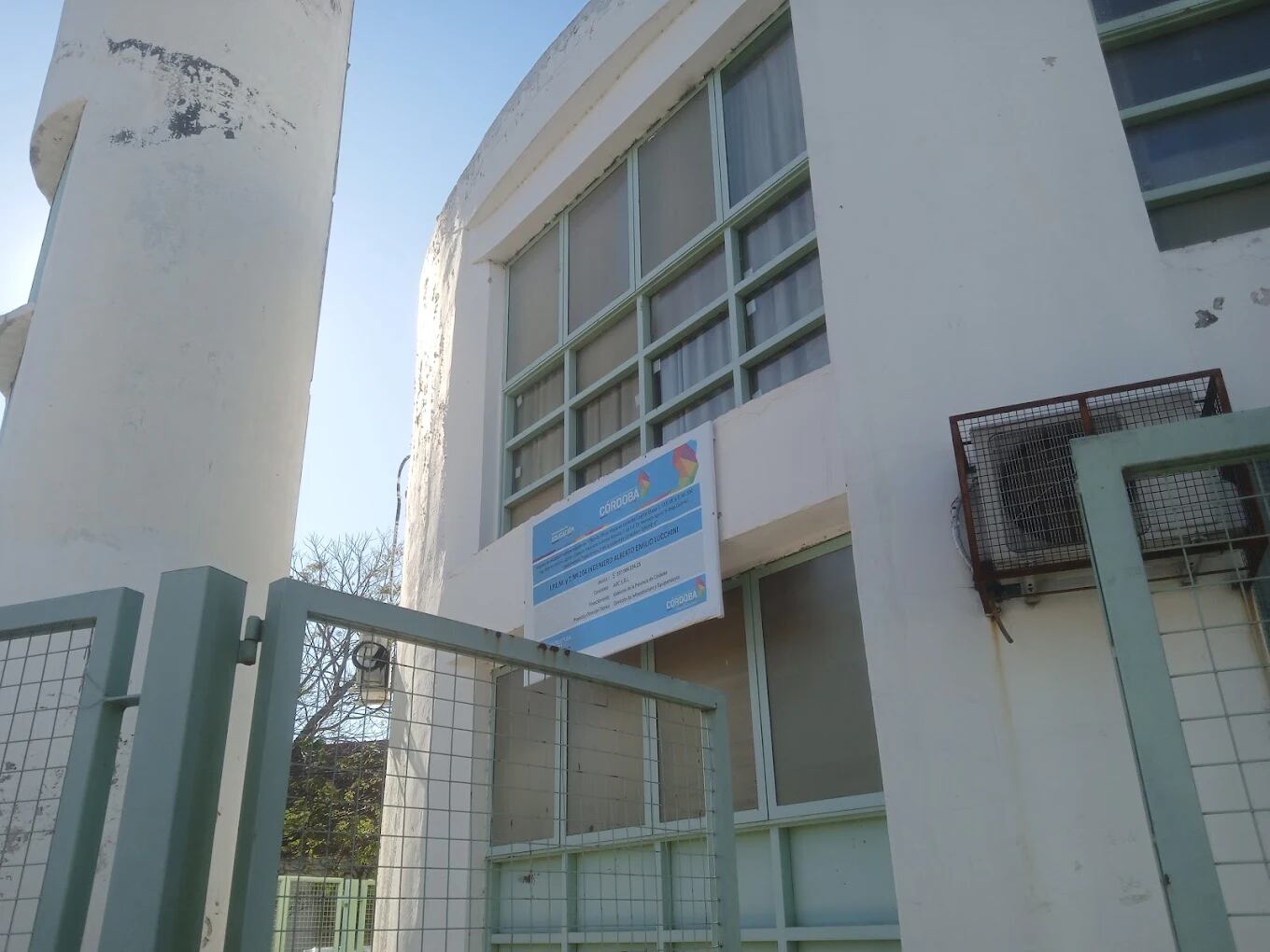 Córdoba: un estudiante de 14 años fue demorado por entrar armado al colegio