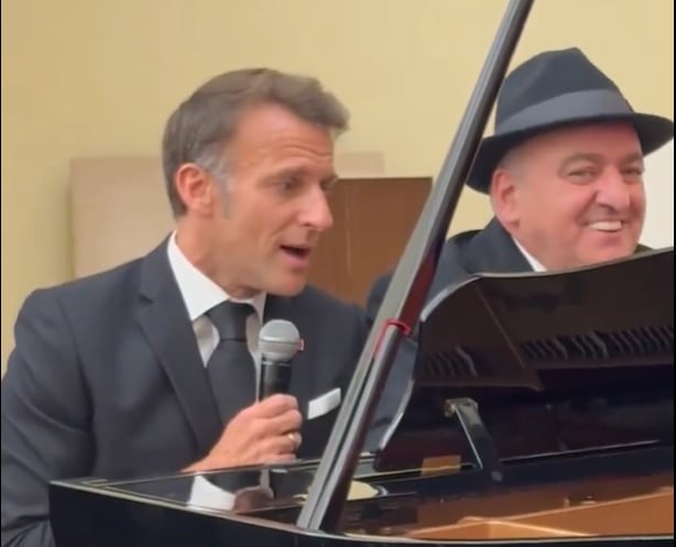 Emmanuel Macron cantó “La Bohème” junto al primer ministro de Armenia, Nikol Pashinián