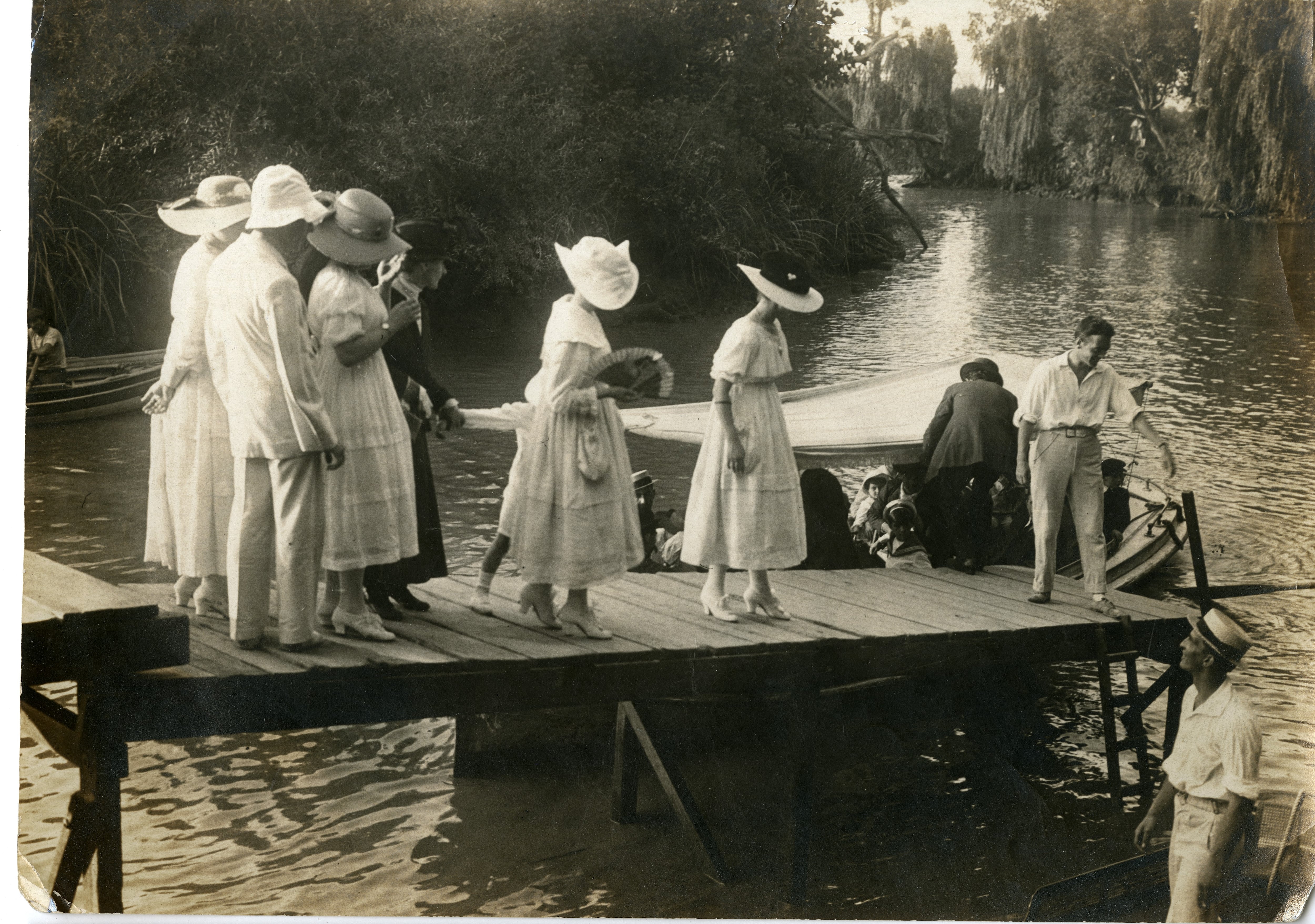 Excursión en Tigre en la década de 1910