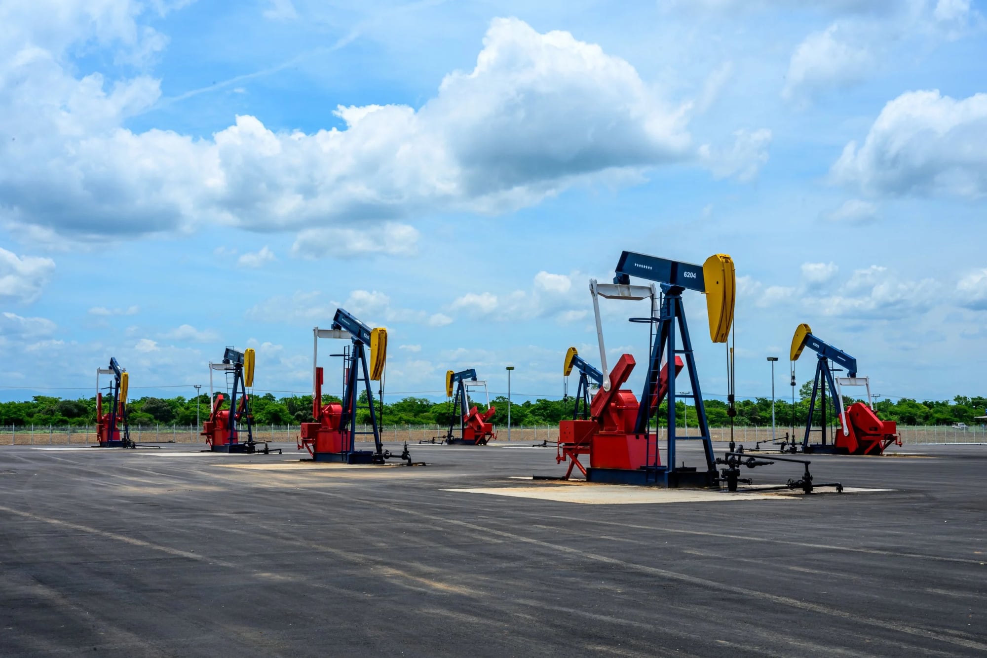 A través de NABEP, Betancourt controla una producción aproximada de 200 mil barriles diarios, lo que convierte a la compañía en la segunda petrolera privada de Venezuela