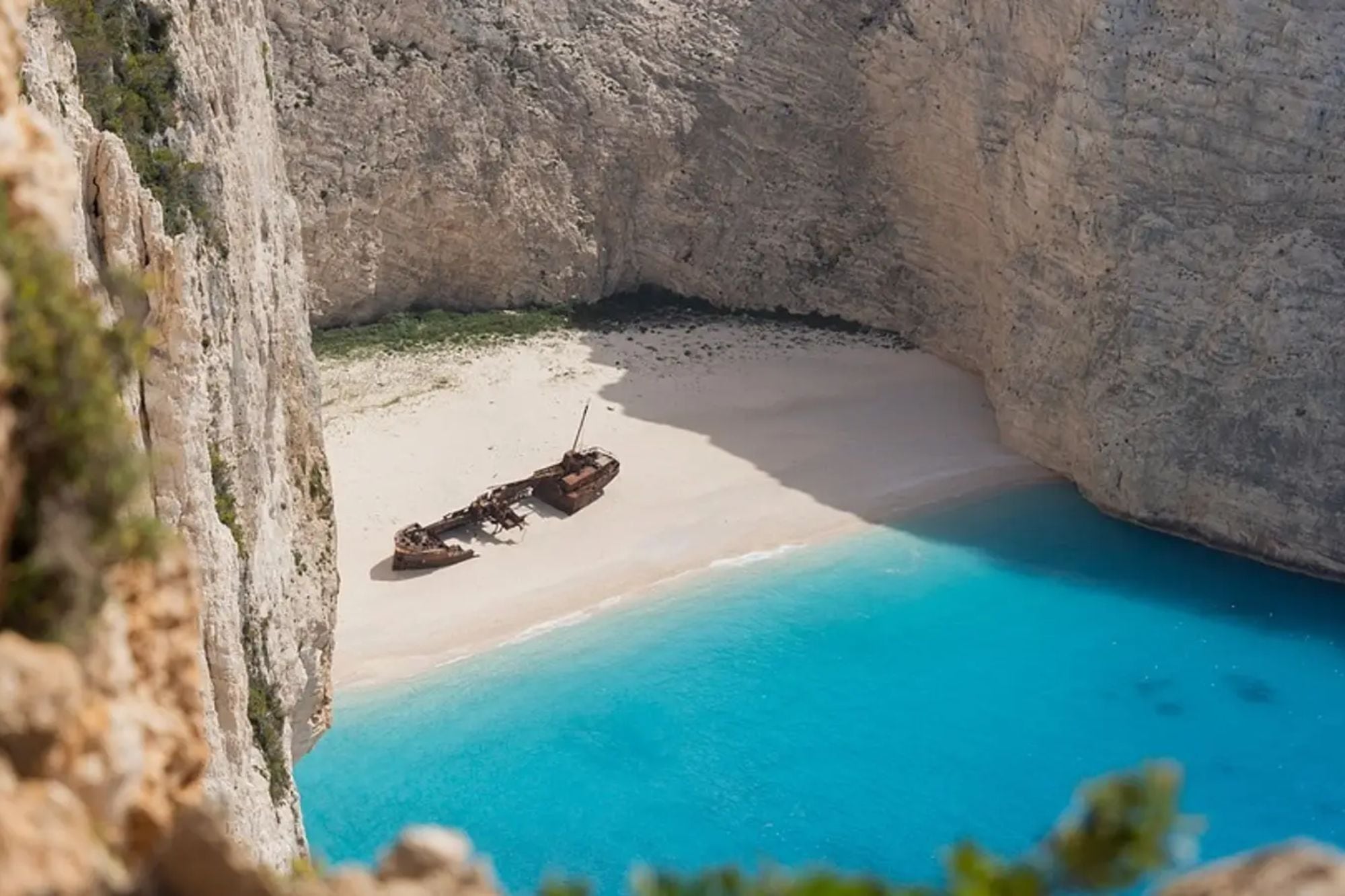 Así es Zante, la isla griega donde Nico Tagliafico y Caro Calvagni disfrutaron de sus vacaciones: playas de arena blanca, agua turquesa y paisajes de ensueño