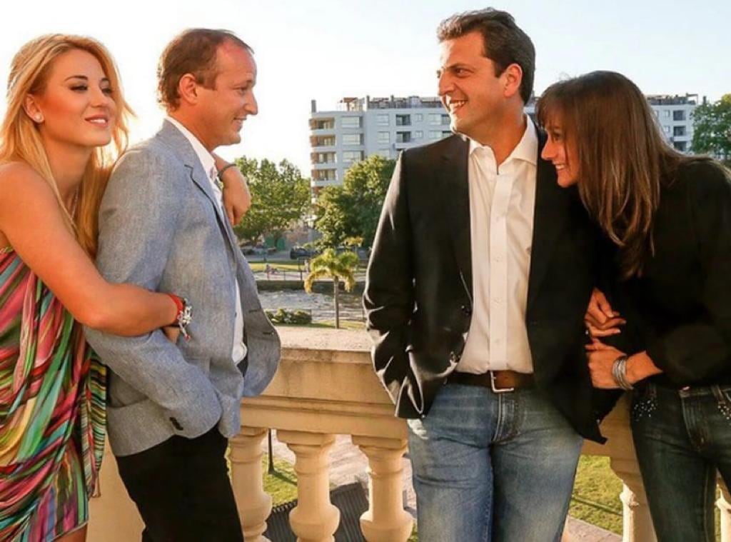 Amigos son los amigos: Martín Insaurralde y Jésica Cirio, junto a Sergio Massa y Malena Galmarini