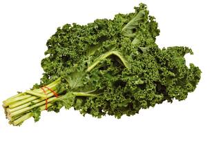 Cómo preparar el kale, la superverdura que se puso de moda