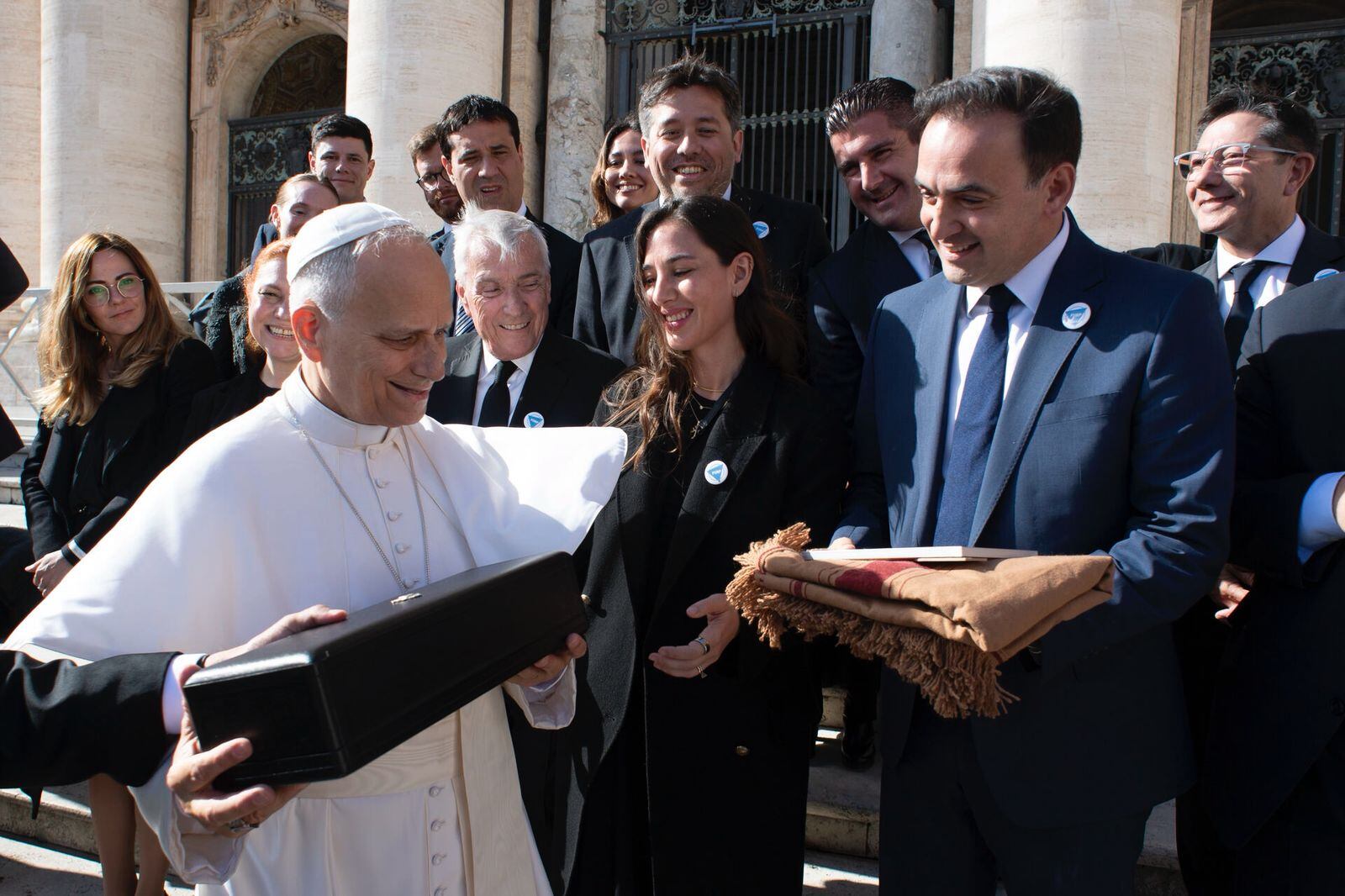 El papa León con diputados y senadores argentinos