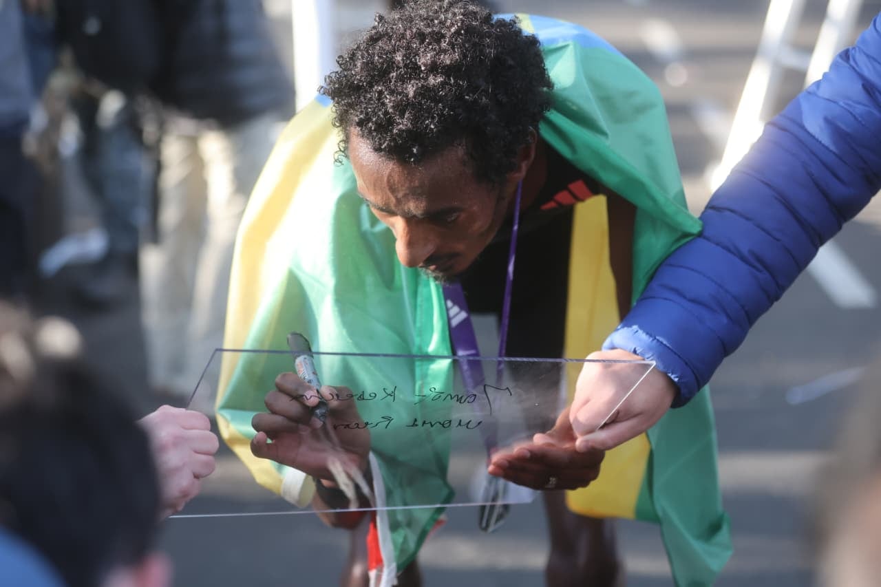 Media maratón de Bs. As.
Yomif Kejelcha de Etiopía