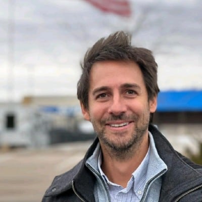 De Villa Ortúzar a Estados Unidos: la carrera internacional de un ejecutivo argentino que lideró proyectos logísticos millonarios