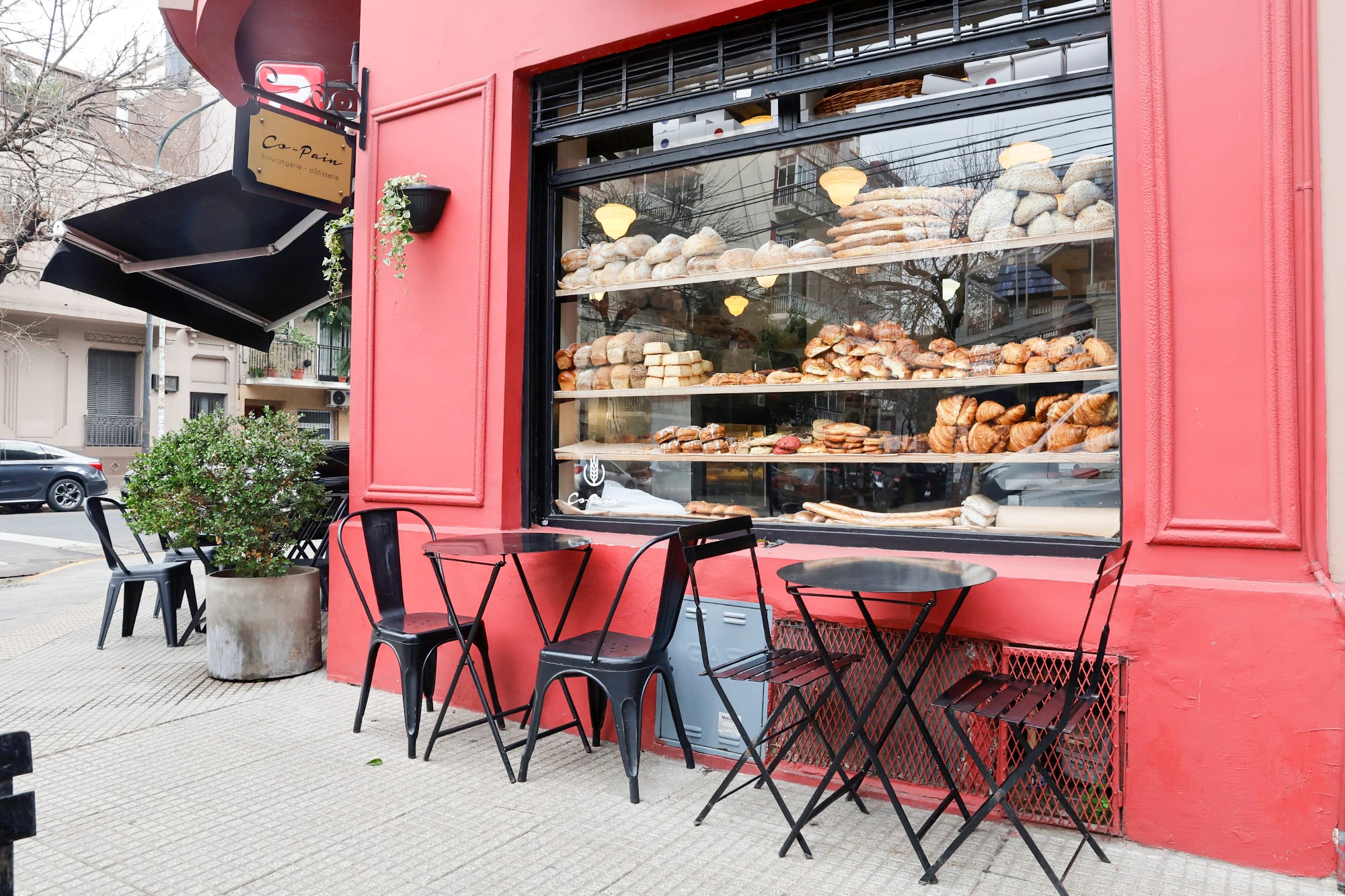 De Montmartre a Buenos Aires: llegó por azar al país, se enamoró y en una esquina de Caballito descubrió qué quería hacer