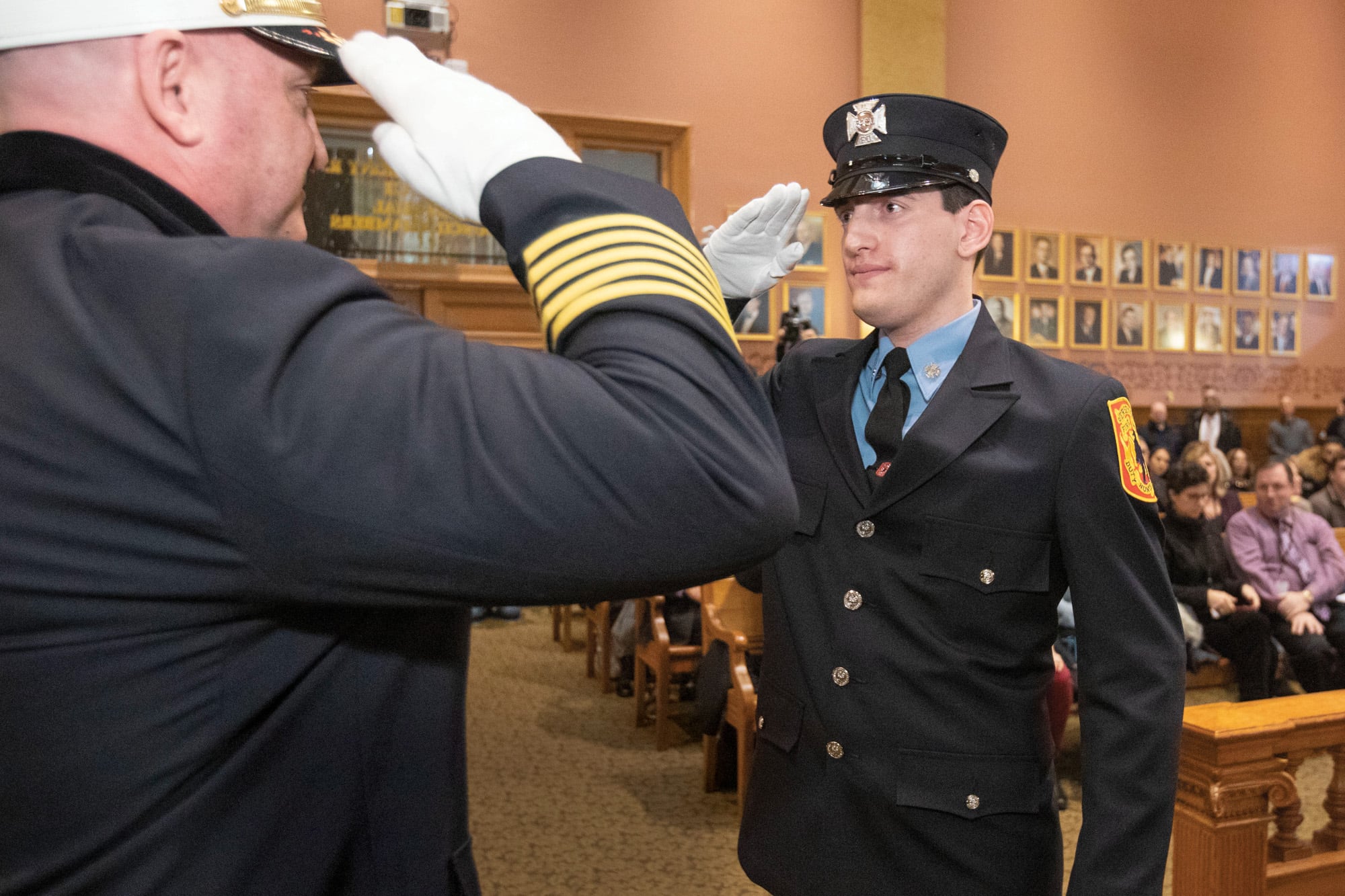 Enero de 2020. Sam fue uno de los quince aspirantes que juró como bombero de Jersey City. El hijo de The Boss ocupó el puesto número 42 entre las 961 personas que rindieron el examen