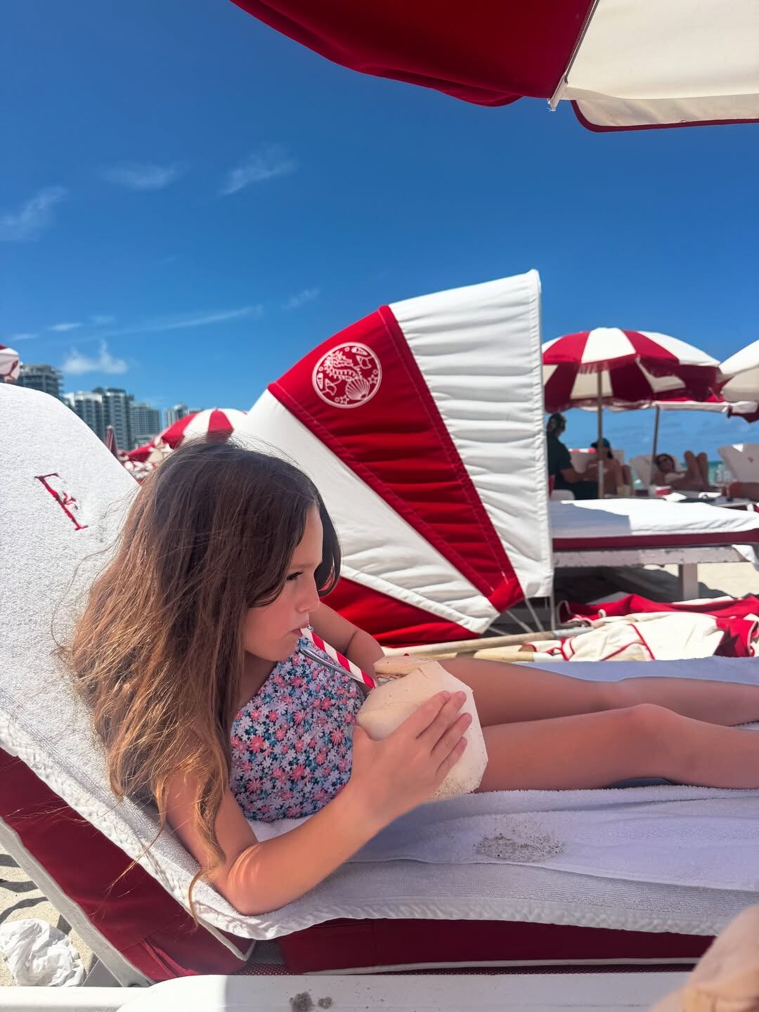 Disfrutaron de unos días de descanso en la playa y también fueron a Orlando (Foto: Instagram @camihoms)