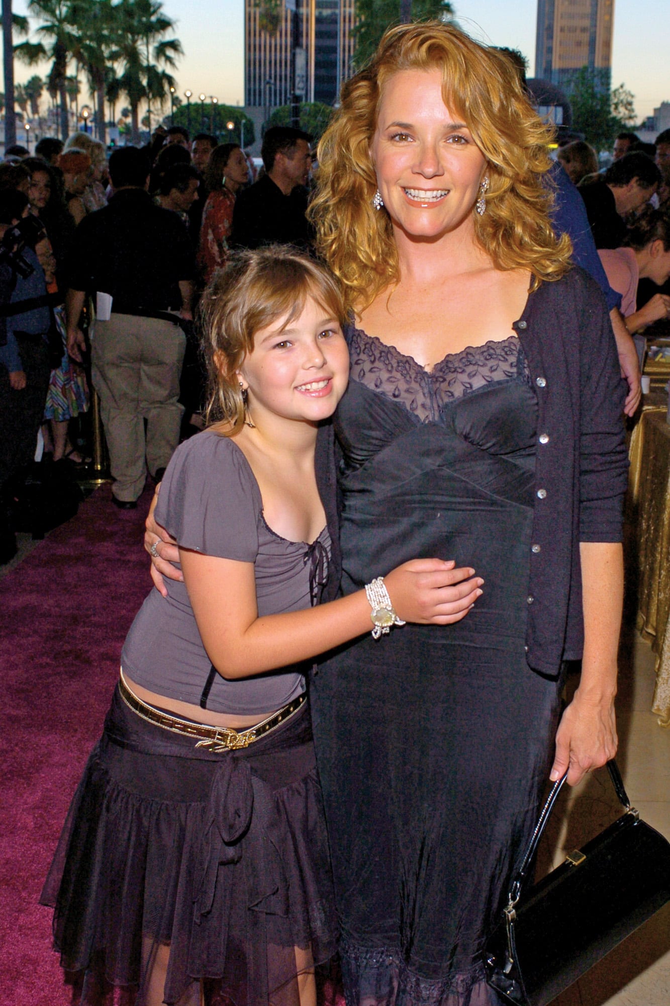 Con su mamá Lea
Thompson, en 2004,
en el estreno del
musical Hairspray en el
Pantages Theater, en
Hollywood