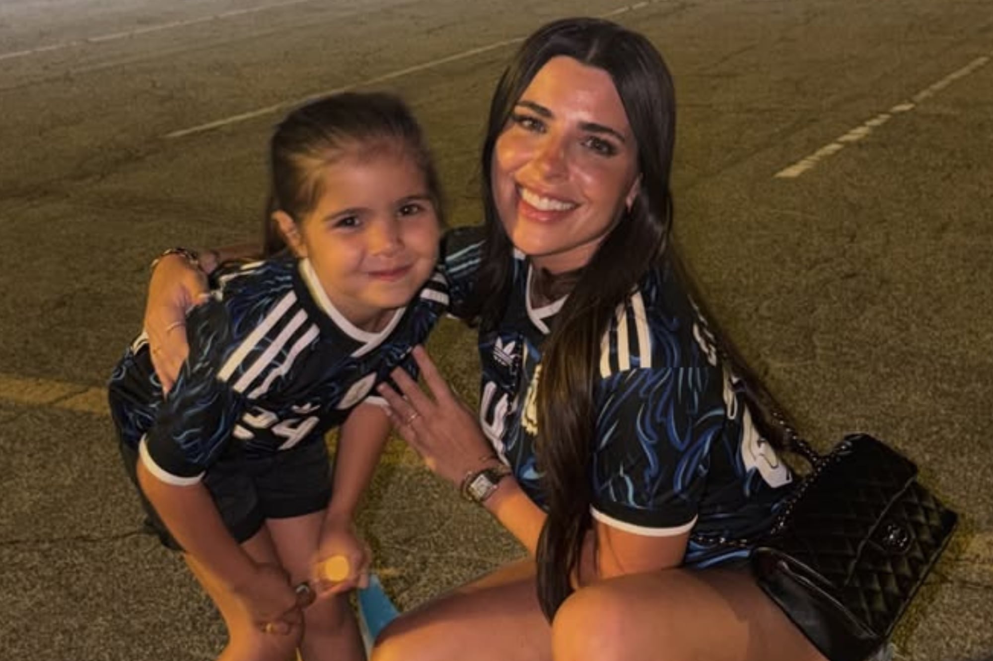 La divertida tarde en la pileta de los hijos de Valentina Cervantes y Agustina Gandolfo durante el Mundial