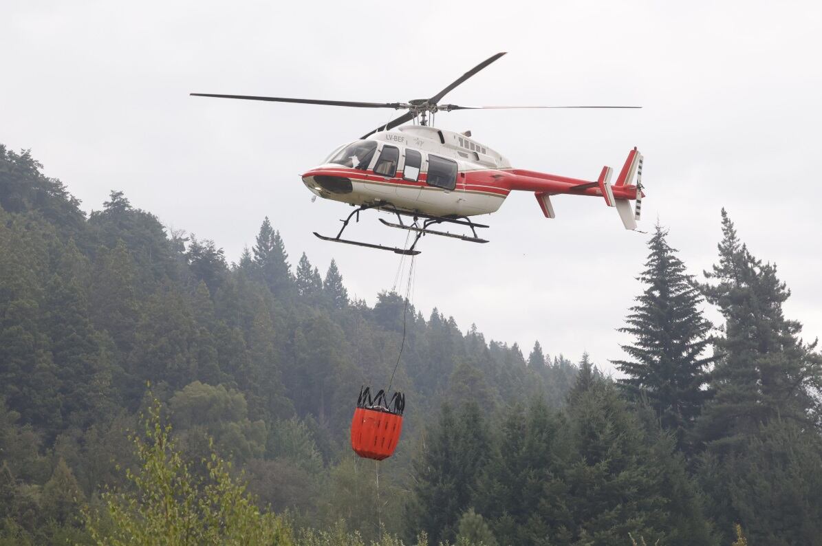 Los esfuerzos se concentran en Río Azul y Loma del Medio mientras que en otras zonas las tareas son principalmente de enfriamiento.