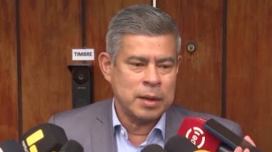 Luis Galarreta declaró a los periodistas contra Roberto Sánchez