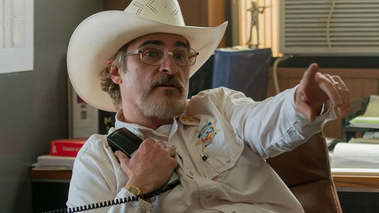 Joaquin Phoenix en Eddington (2025), de Ari Aster.