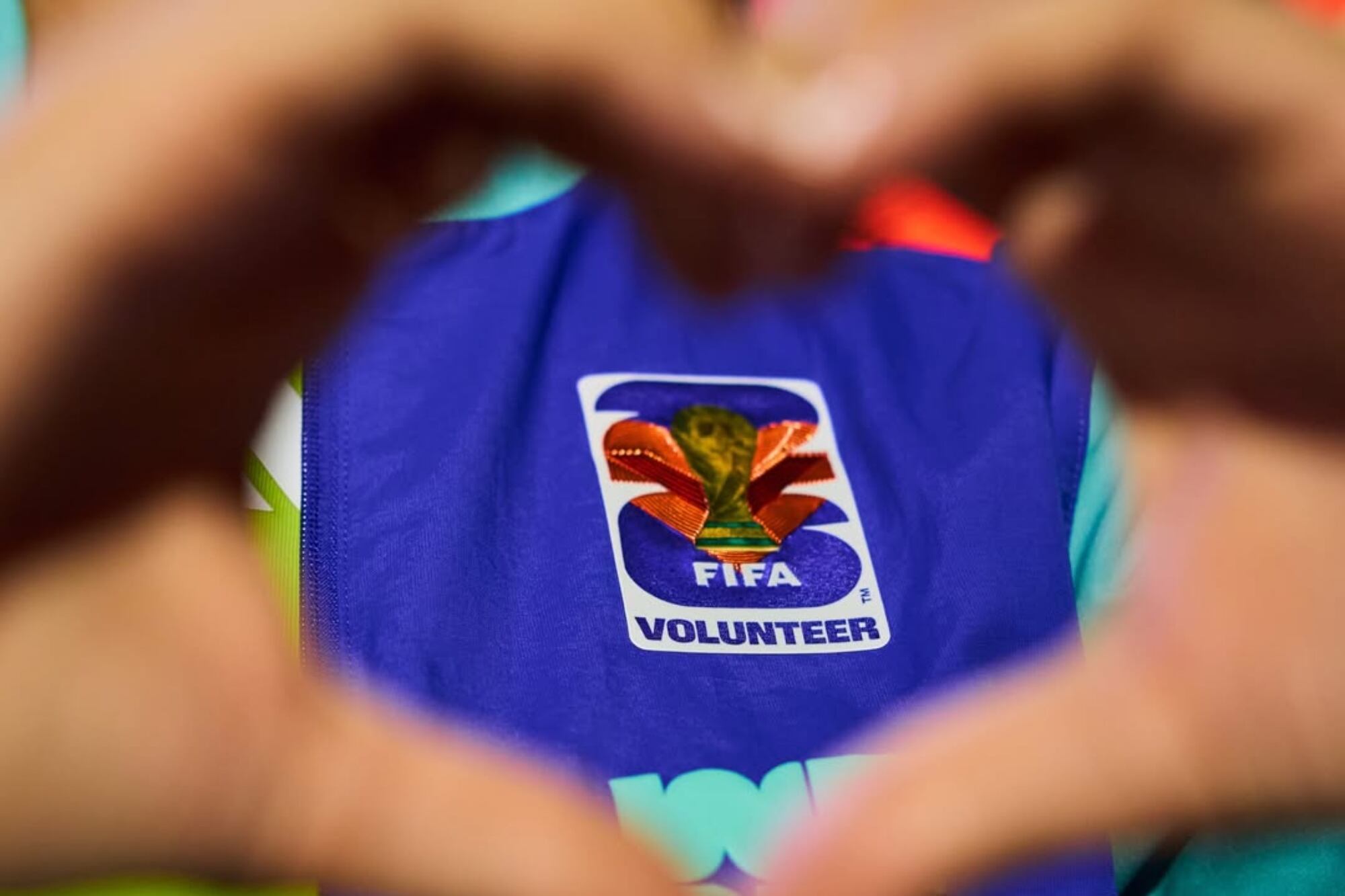 Oficial: los uniformes que usarán los voluntarios en la Copa Mundial 2026 de EE.UU.