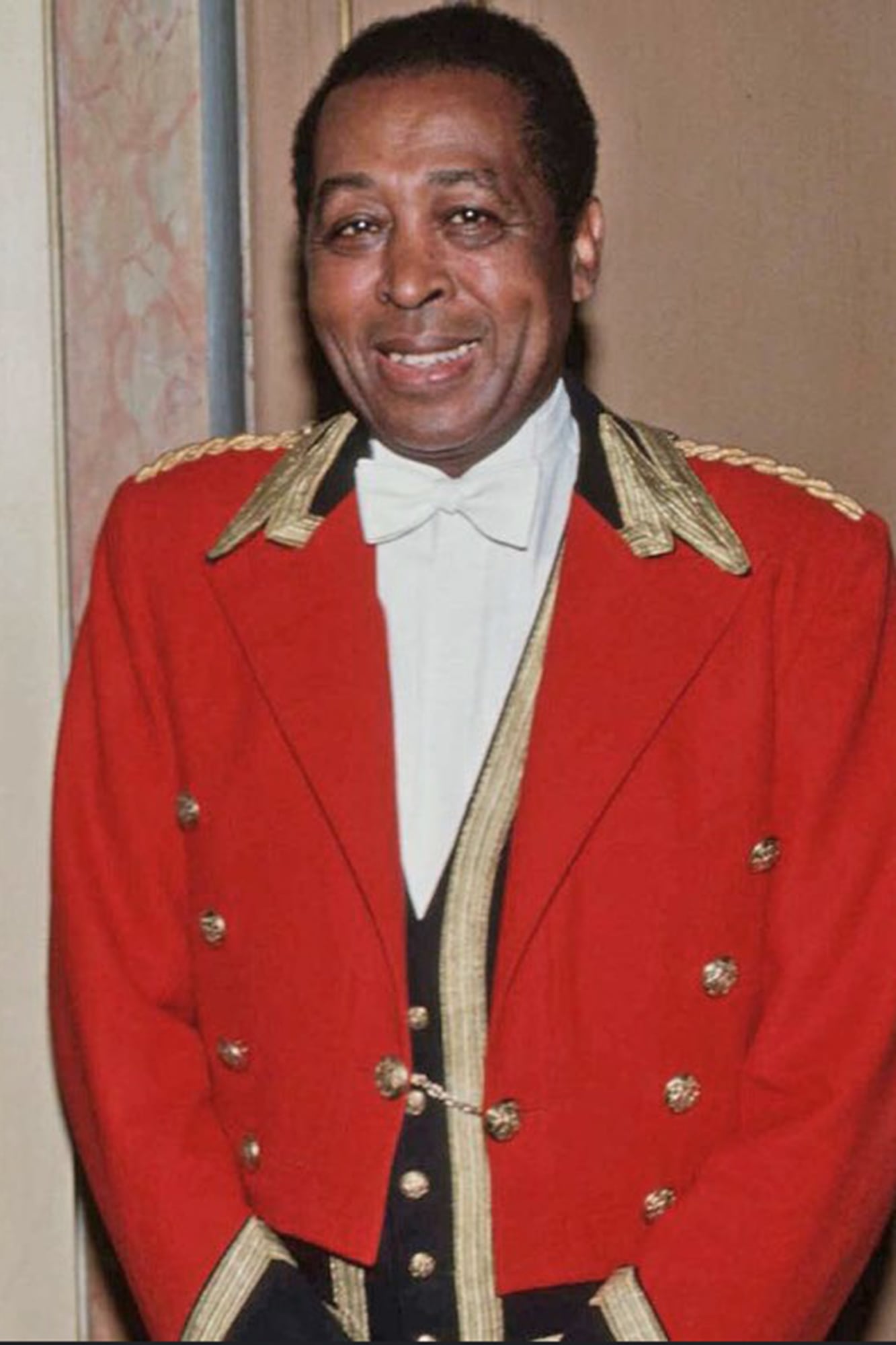 El duque de Windsor instruyó a su valet, Sydney Johnson, con todo lo que un caballero debía conocer