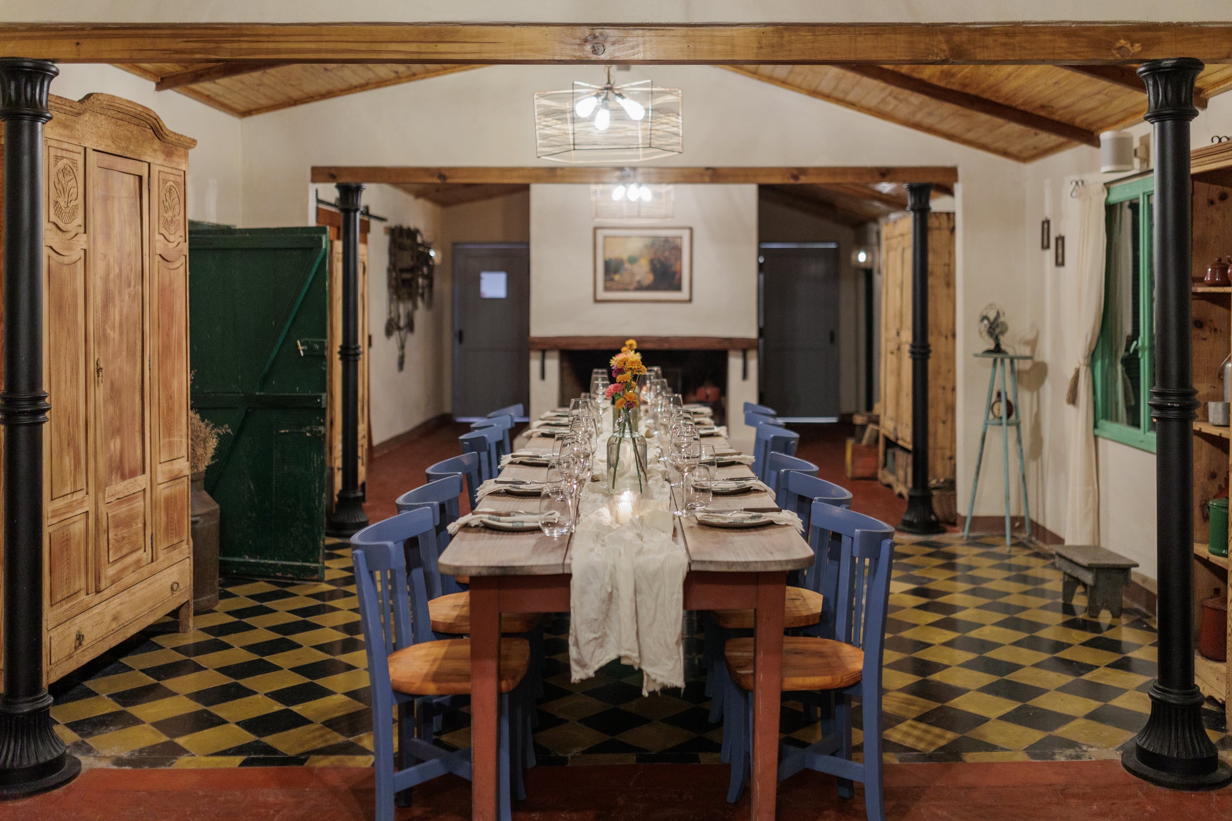 El salón del proyecto del chef Emilio Sirera en Capitán Sarmiento