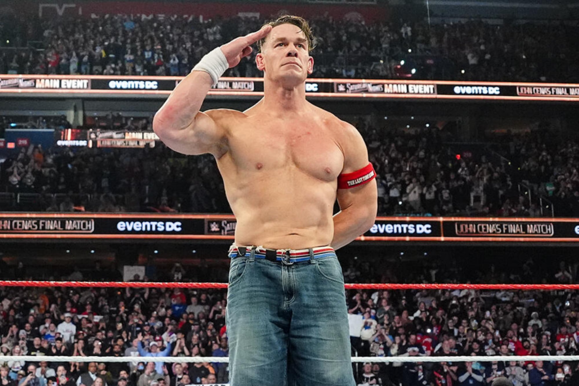 Adiós a una era en la WWE: John Cena tuvo su última lucha y los campeones se arrodillaron ante él